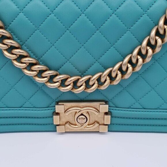 CHANEL Boy Green Leather Shoulder Bag 2650-080524 - Picture 5 of 15